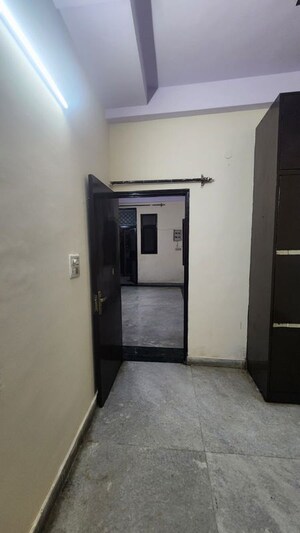 Room in 1 BHK Builder Floor at RWA Federation, Vaishali Sector 5 – for Rent