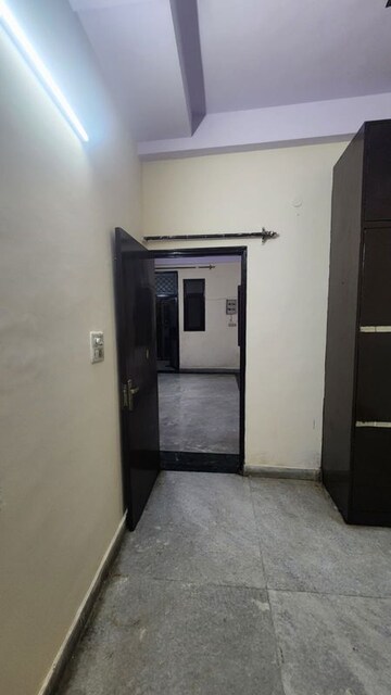 Room in 1 BHK Builder Floor at RWA Federation, Vaishali Sector 5 – for Rent