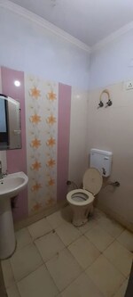 1 BHK 450 Sq.Ft. Builder Floor in RWA Federation