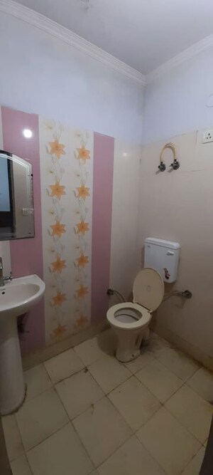 1 BHK Builder Floor For Rent in RWA Federation, Vaishali Sector 5