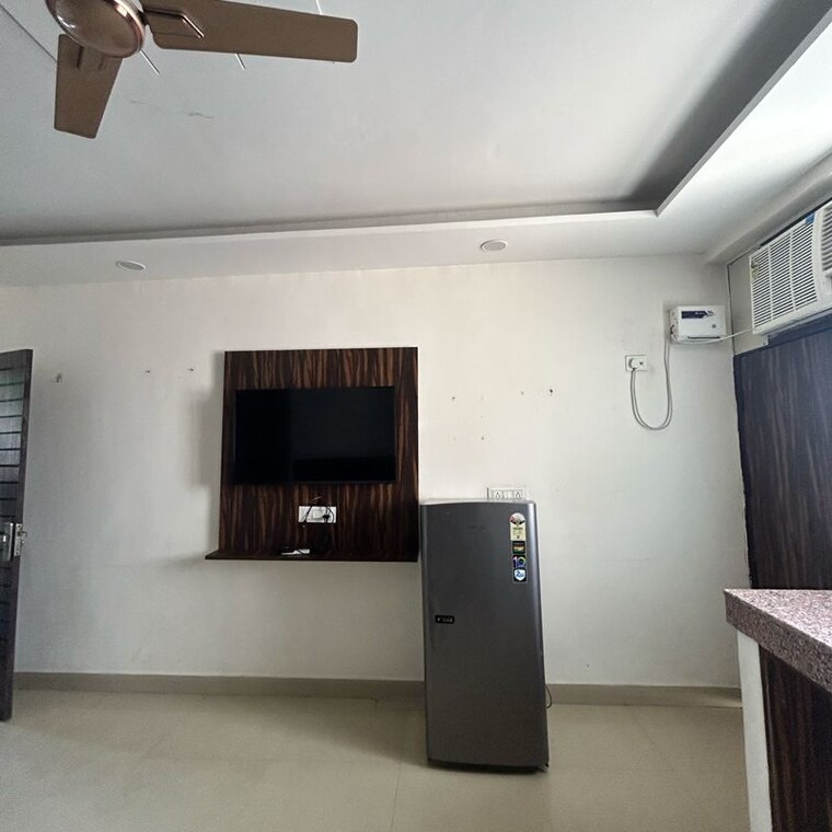 Room, dlf-city-phase-iii 1 RK 460 Sq.Ft. Builder Floor In Dlf Cyber City Gurgaon 10087775