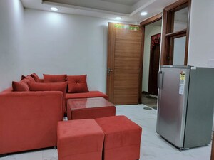 1 BHK Builder Floor For Rent in Saket