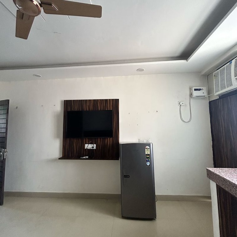 Room, dlf-city-phase-iii 1 RK 460 Sq.Ft. Builder Floor In Dlf Cyber City Gurgaon 10087782