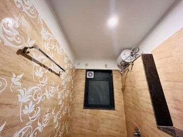 Furnished Amenities in  Apartment at Amanora Gold Towers, Hadapsar – for Rent