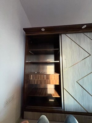 Furnished Amenities in  Apartment at Amanora Gold Towers, Hadapsar – for Rent