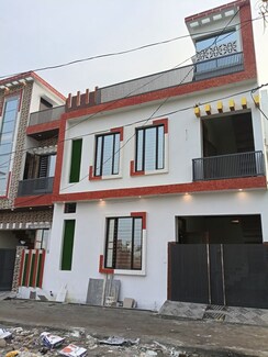 3 BHK + Extra Room Independent House For Sale in Chandrabani
