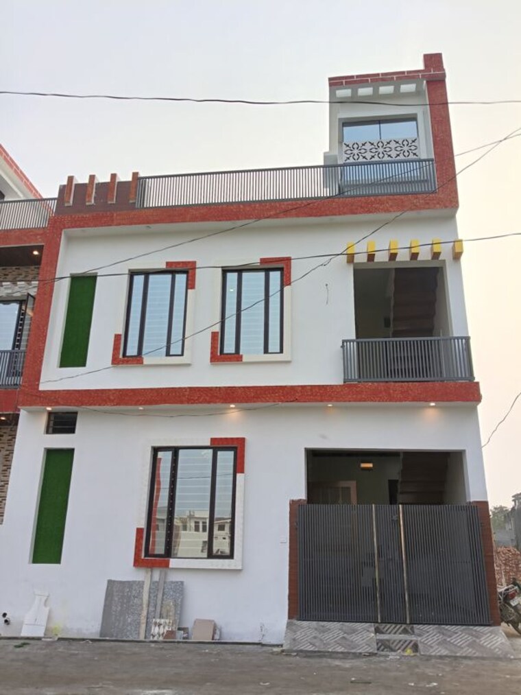 Exterior View, chandrabani 3 Bedroom 65 Sq.Yd. Independent House In Chandrabani Dehradun 10087829