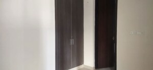Room in 3 BHK Apartment at Hawelia Valenova Park, Tech Zone 4 Greater Noida – for Sale