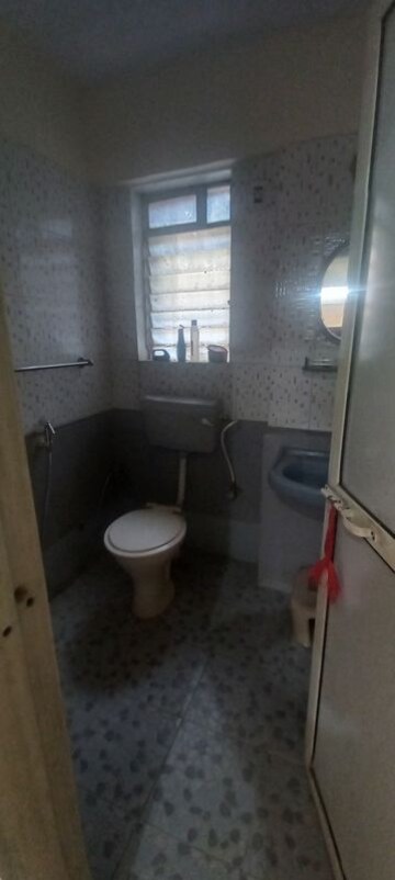 Bathroom in 2 BHK Apartment at Riddhi Garden, Malad East – for Rent