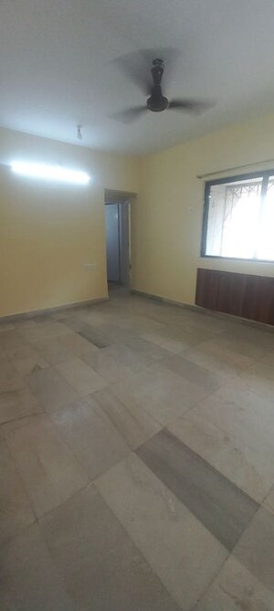 Room in 2 BHK Apartment at Satellite Garden, Goregaon East – for Rent