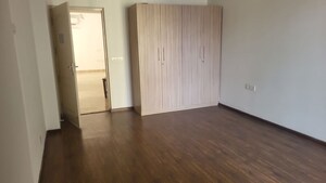 Room in 3 BHK Apartment at Supertech Araville, Sector 79 – for Rent