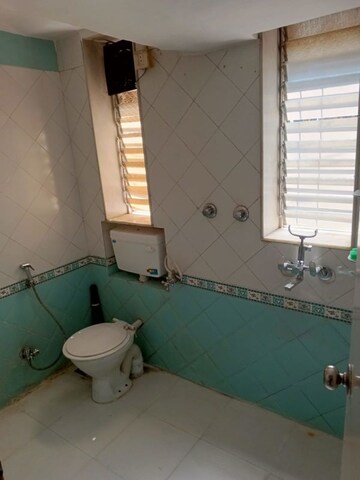 Master Bedroom in 1 BHK Apartment at Varun CHS, Malad East – for Rent