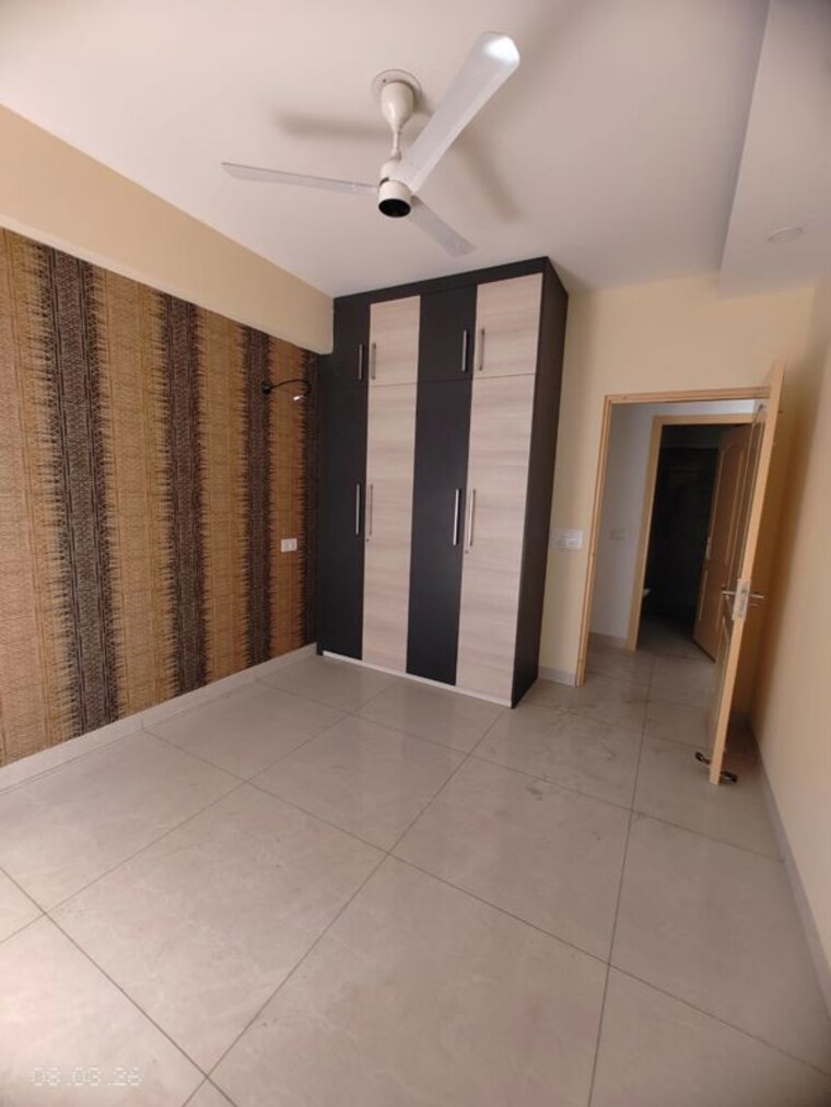 Room, ashiana-anmol-plaza-phase-1 3 Bedroom 1855 Sq.Ft. Apartment In Sohna Sector 33 Gurgaon 10087941