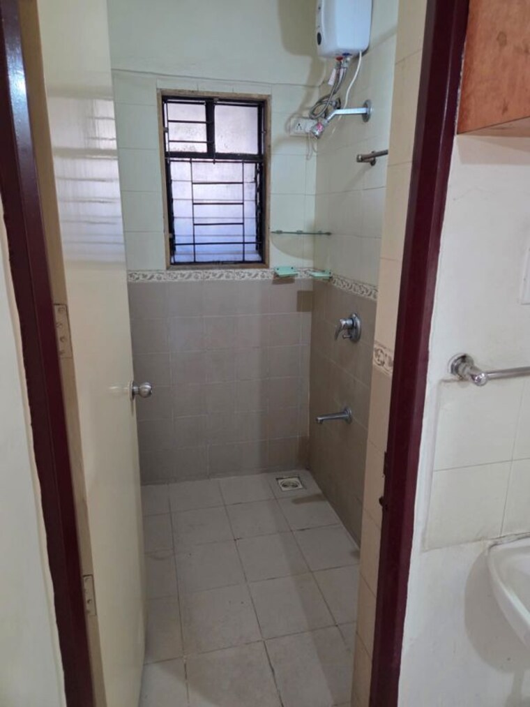 Bathroom, magarpatta-city-heliconia 1 Bedroom 600 Sq.Ft. Apartment In Hadapsar Pune 10087972