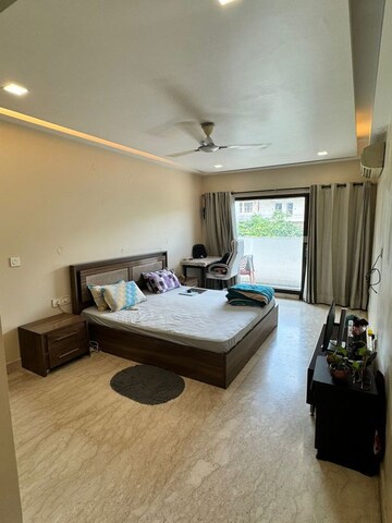 Team Area in 3 BHK Apartment at SS The Palladians, Sector 47 – for Rent