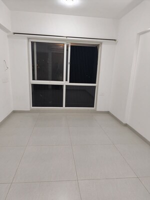 Room in 2 BHK Apartment at Mahavir Arham Mourya, Chembur – for Rent