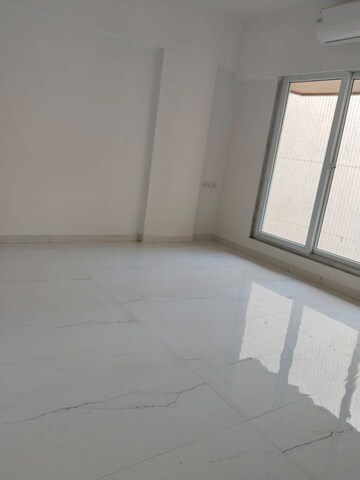 Room in 2 BHK Apartment at Ruparel The Orion, Chembur – for Rent