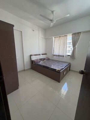 Room in 2 BHK Apartment at Utsav 51 Balewadi Residences, Balewadi – for Rent