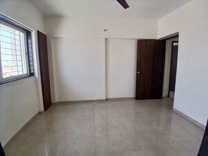 Room in 2 BHK Apartment at Vishal Leela Residency, Kharadi – for Rent