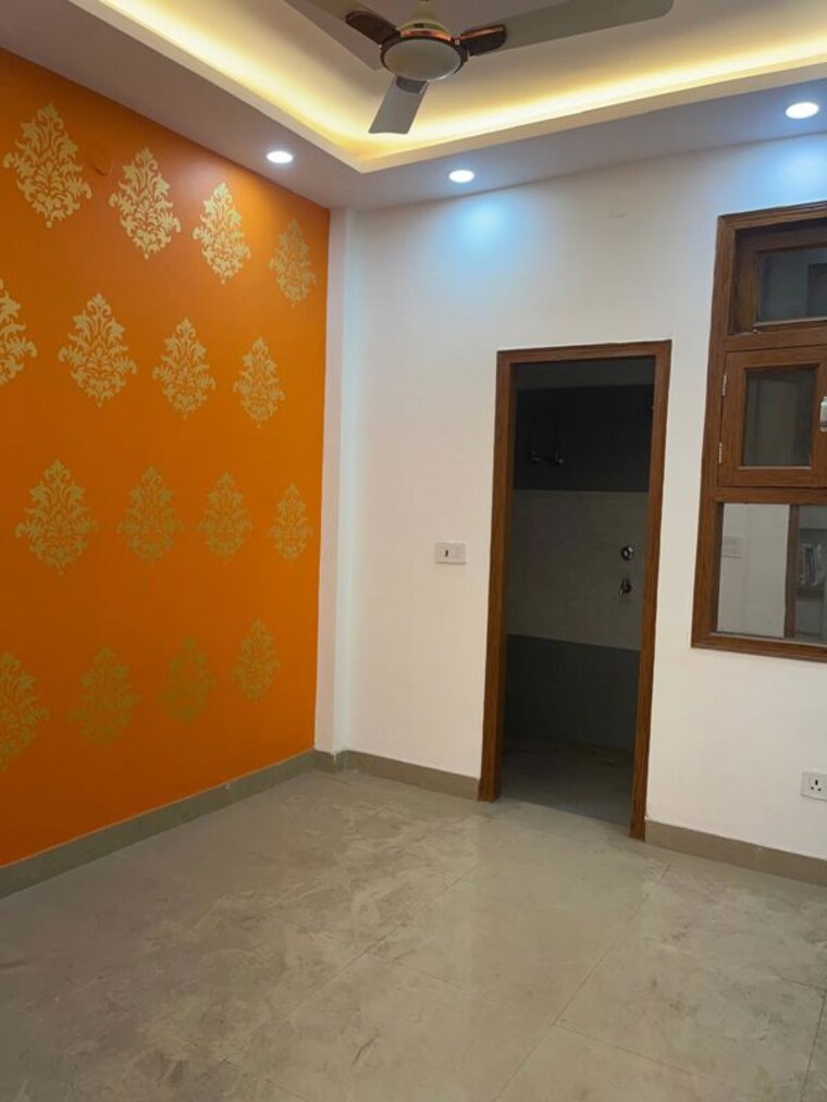 Room, vasundhara sector 2b 3 Bedroom 900 Sq.Ft. Builder Floor In Vasundhara Sector 2b Ghaziabad 10088063
