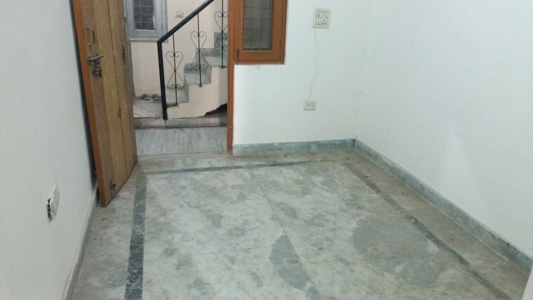 Room, vaishali sector 2 2 Bedroom 650 Sq.Ft. Builder Floor In Vaishali Sector 2 Ghaziabad 10088073