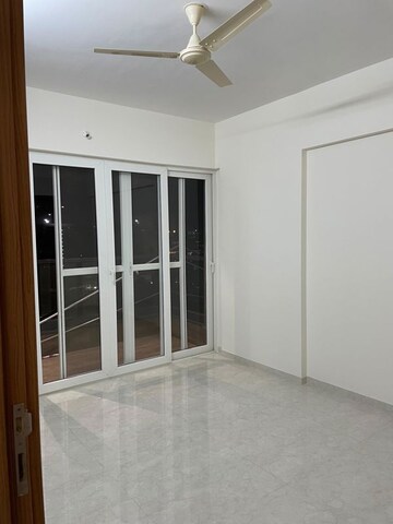 Room in 2 BHK Apartment at Majestique Marbella Phase 1, Kharadi – for Rent