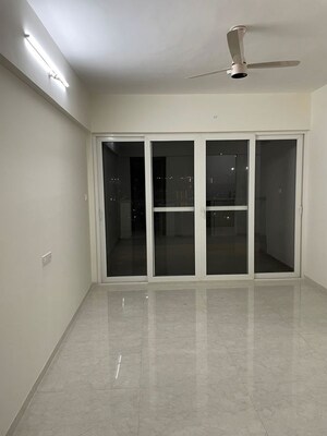 Room in 2 BHK Apartment at Majestique Marbella Phase 1, Kharadi – for Rent