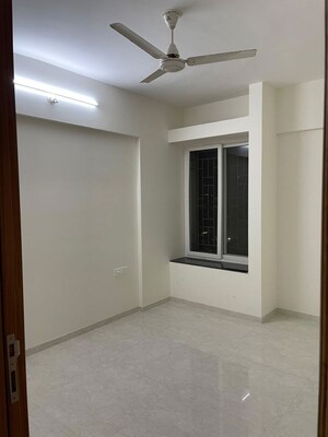 Room in 2 BHK Apartment at Majestique Marbella Phase 1, Kharadi – for Rent