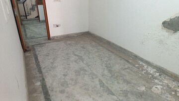 Room in 2 BHK Builder Floor at Vaishali Sector 2 – for Sale