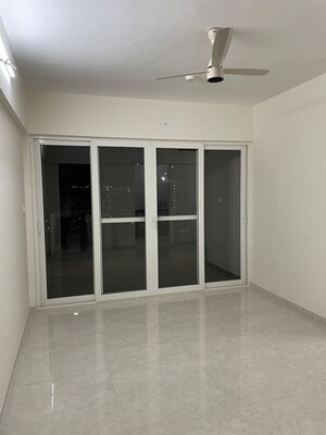 Room in 2 BHK Apartment at Majestique Marbella Phase 1, Kharadi – for Rent