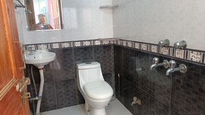 Bathroom in 2 BHK Builder Floor at Vaishali Sector 5 – for Rent