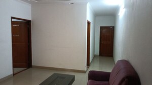 Living Room in 2 BHK Builder Floor at Vaishali Sector 5 – for Rent