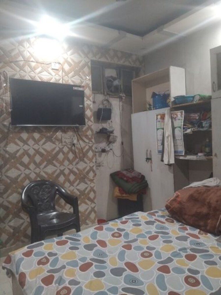 Living Room, rwa-vasundhara-sector-4a 2 Bedroom 60 Sq.Yd. Apartment In Vasundhara Sector 4 Ghaziabad 10088102