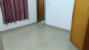 Room in 2 BHK Builder Floor at Vaishali Sector 5 – for Rent