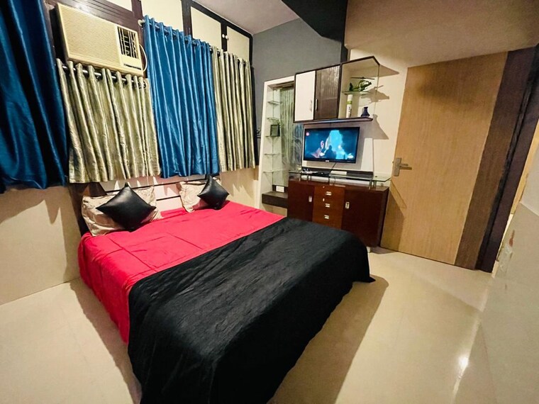 Bedroom, west-view-vile-parle-west 3 Bedroom 750 Sq.Ft. Apartment In Vile Parle West Mumbai 10088112