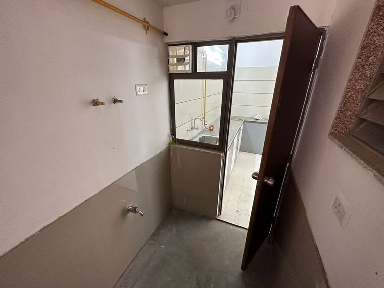 Kitchen, shilaj 3 Bedroom 1700 Sq.Ft. Apartment In Shilaj Ahmedabad 10088115