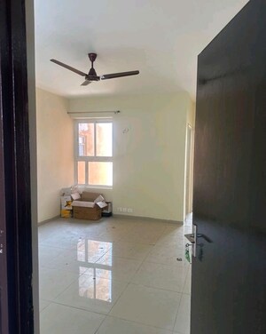 2 BHK Apartment For Rent in Wave Dream Homes, Wave City
