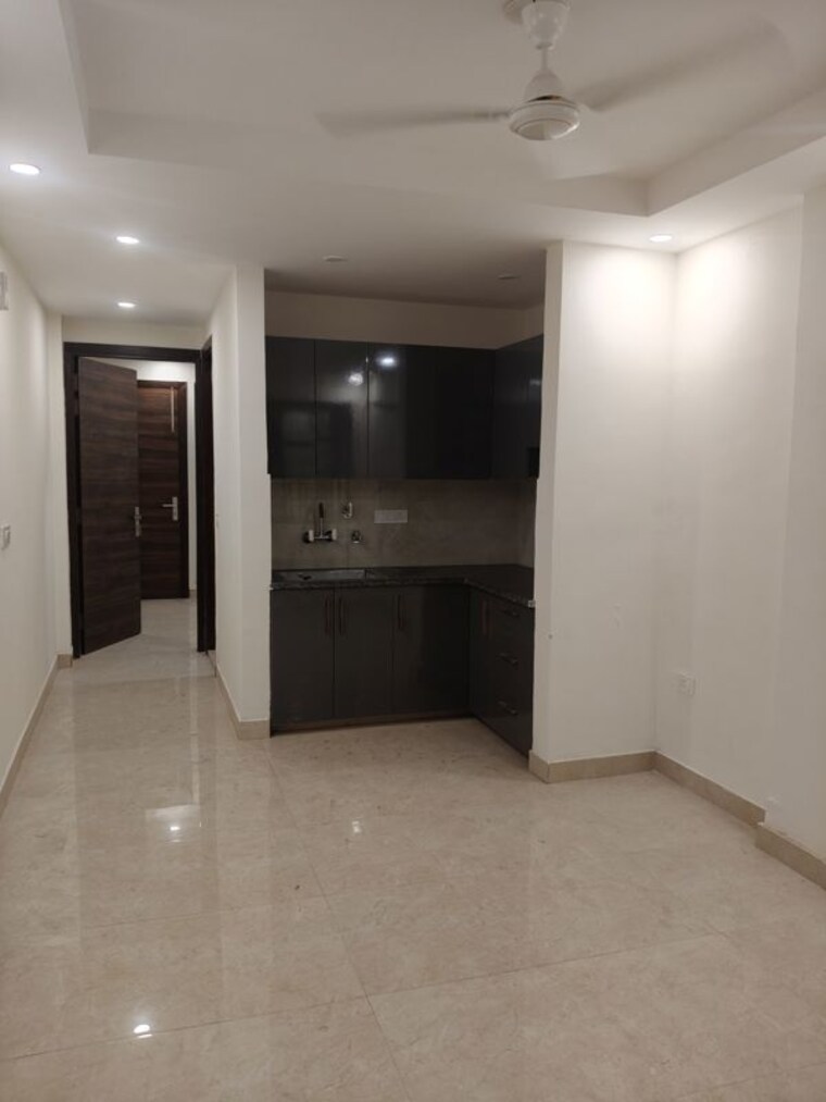 Kitchen, junapur village 1 Bedroom 450 Sq.Ft. Builder Floor In Junapur Village Delhi 10088126