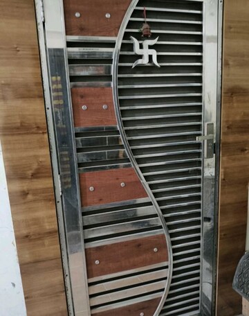 2 BHK Apartment – Entrance View at Wave Dream Homes, Wave City - for Rent