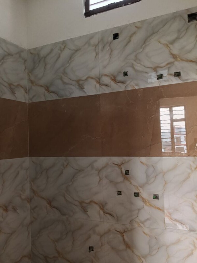 Bathroom, chandrabani 3 Bedroom 85 Sq.Yd. Independent House In Chandrabani Dehradun 10088145