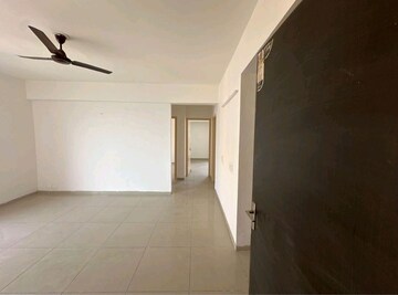 3 BHK Apartment – Entrance View at Wave Dream Homes, Wave City - for Rent