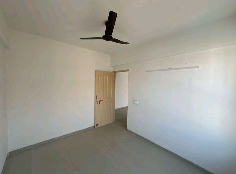 Bedroom, wave-dream-homes 3 Bedroom 1049 Sq.Ft. Apartment In Wave City Ghaziabad 10088150