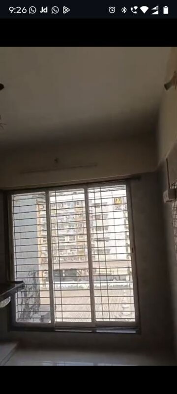 Room in 1 BHK Apartment at Kurla East – for Rent