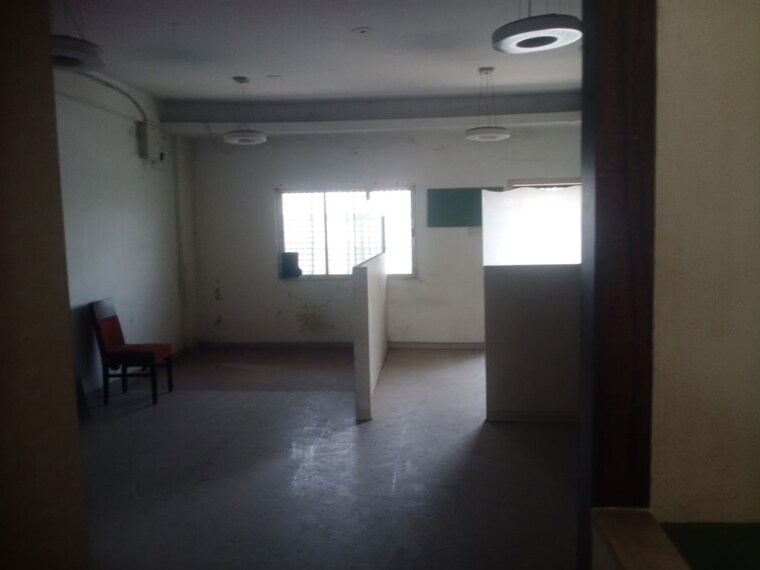 Room, akota Commercial Office Space 825 Sq.Ft. In Akota Vadodara 10088189