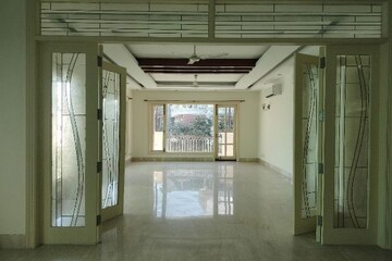 Building Lobby in 4 BHK Apartment at Safdarjung Development Area – for Sale