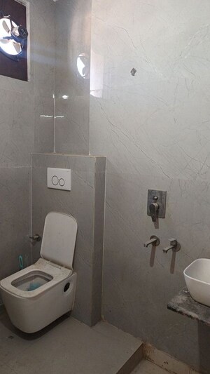 Bathroom in 3 BHK Builder Floor at Patel Nagar – for Rent