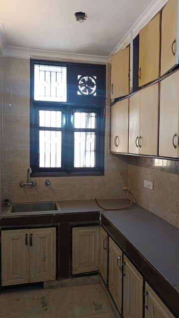 Kitchen in 3 BHK Builder Floor at Patel Nagar – for Rent