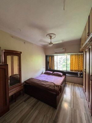 Bedroom in 2 BHK Apartment at Evershine Apartment 2, Andheri West – for Rent