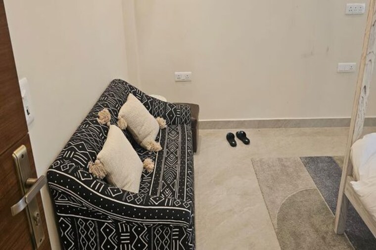 Bedroom, safdarjung development area 4 Bedroom 375 Sq.Ft. Builder Floor In Safdarjung Development Area Delhi 10088217