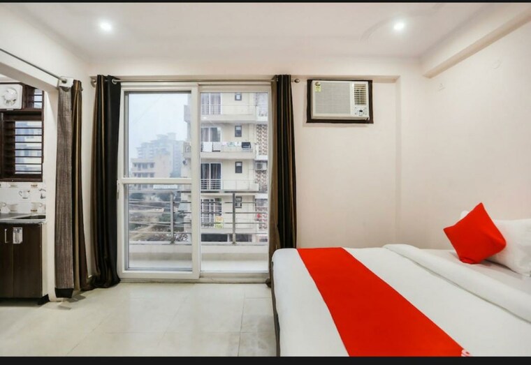 Room, sector 42 1 Bedroom 450 Sq.Ft. Apartment In Sector 42 Gurgaon 10088241
